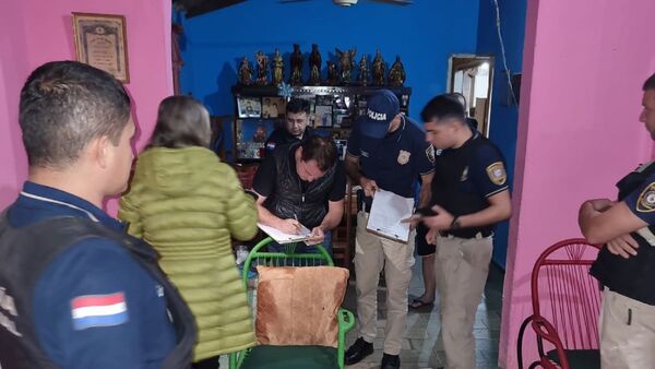 Suegra y yerno detenidos en Villa Elisa por el robo de 21 farmacias