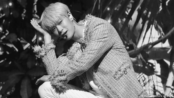 Encuentran muerto a Moonbin, estrella del K-Pop de 25 años