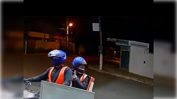 [VIDEO] "Trabajo" en familia: suegra y yerno asaltaron varias farmacias, según la poli