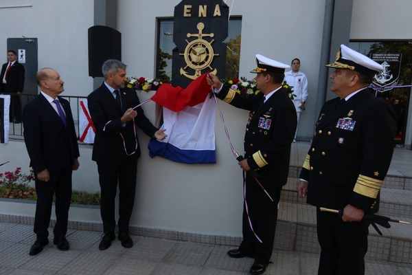Presidente inaugura nueva sede de la Escuela Náutica de la Armada - .::Agencia IP::.