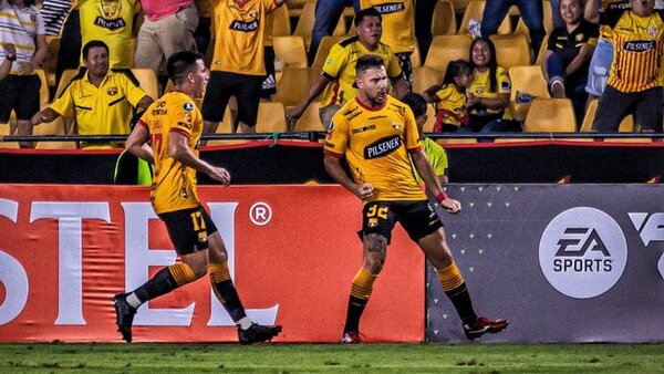 Barcelona vence a Bolívar y da alcance a Cerro Porteño