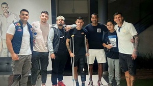El recordado ex capitán de la Albirroja que fue a visitar a Derlis González