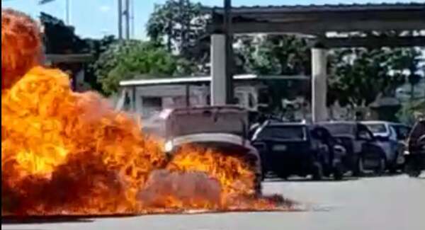 Nuevamente un automóvil se incendió en la cabecera argentina del puente Posadas-Encarnación