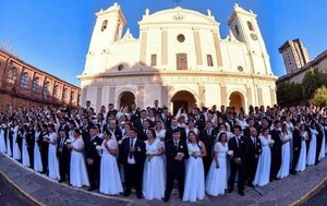 114 parejas dieron el “sí quiero” en Asunción – Prensa 5