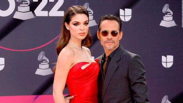 Tarotista predijo que Marc Anthony le será infiel a Nadia Ferreira