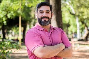 Diario HOY | Candidato al Senado impulsa importantes proyectos para el beneficio de los trabajadores