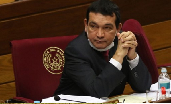 Joven demanda a senador para que la reconozca como su hija - Noticiero Paraguay