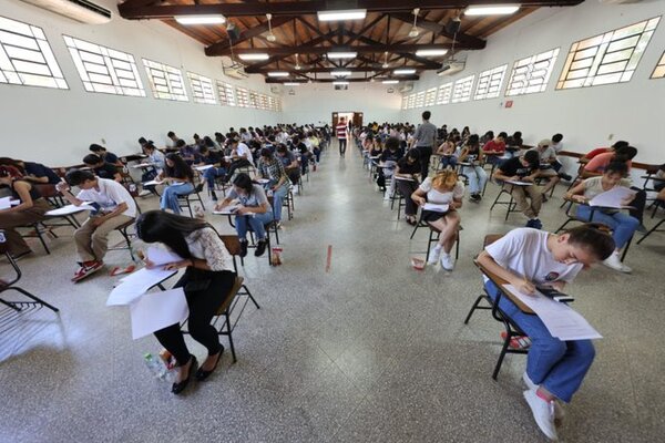 Itaipu da a conocer la lista final de becarios 2023