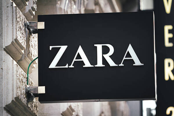 Zara abre una nueva tienda insignia en los Campos Elíseos - Revista PLUS