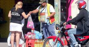 La Nación / Economía informal limita las posibilidades de crecimiento y desarrollo, afirman