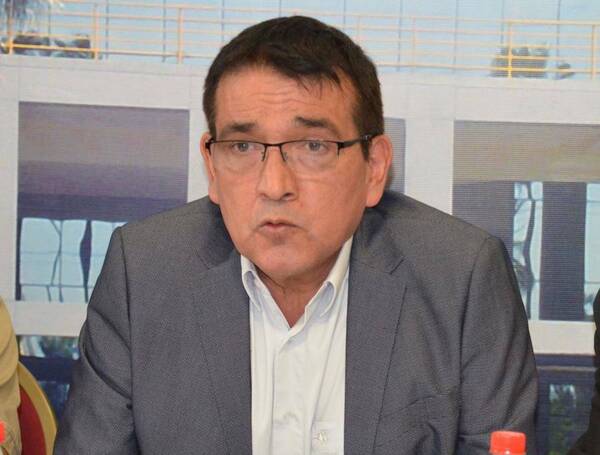 Demandan a Senador para que reconozca a un aparente retoño okara