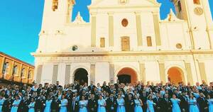 La Nación / Un total de 114 parejas se dieron el “sí” en Asunción