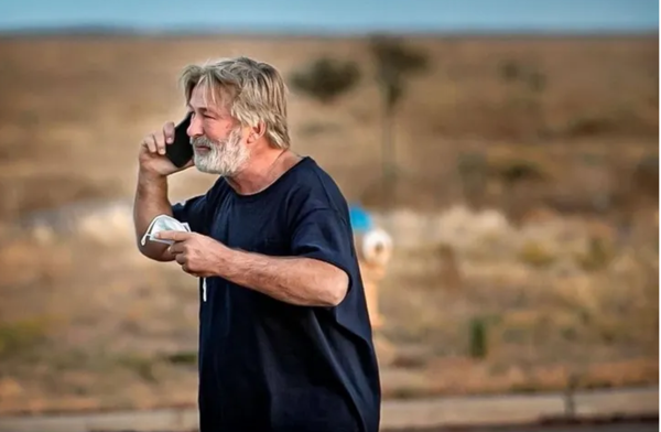 Retiran cargos por homicidio involuntario contra Baldwin