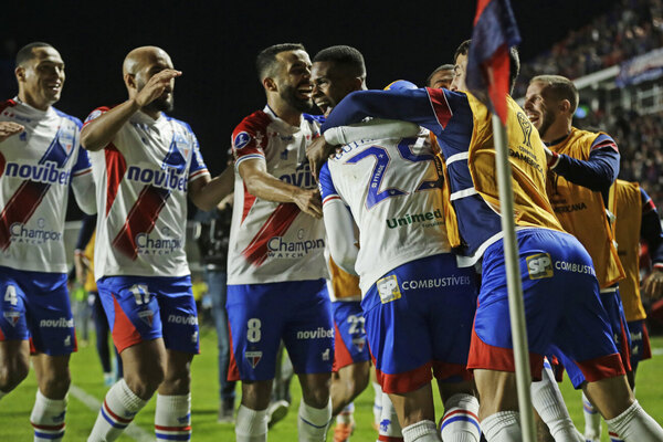 Versus / Fortaleza tuvo mejor final que San Lorenzo y es puntero en la Copa Sudamericana