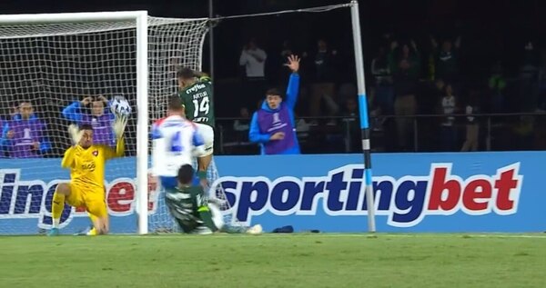 Versus / El gol polémico de Gustavo Gómez en Palmeiras-Cerro Porteño