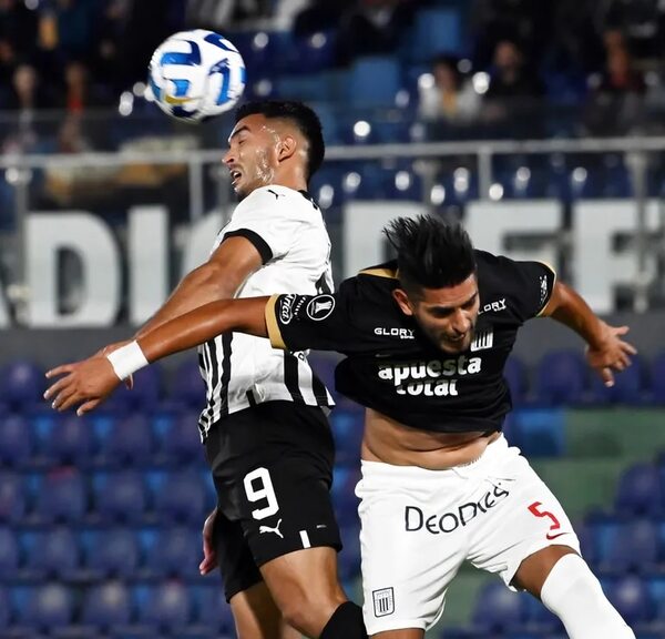 Gumarelo se duerme - Fútbol - ABC Color