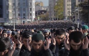 Millones de musulmanes marcan el final del Ramadán entre paz y guerra - Mundo - ABC Color