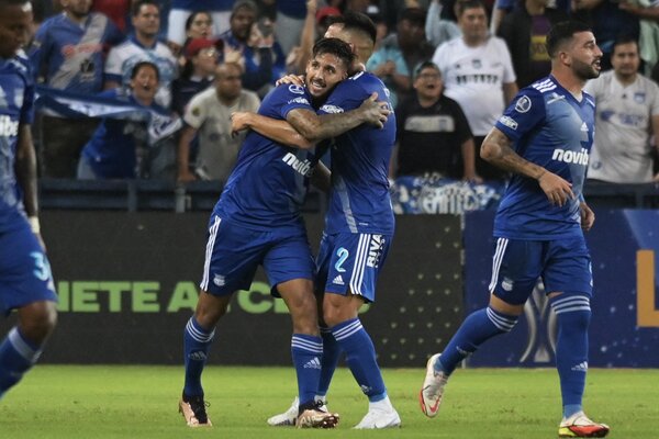 Diario HOY | Emelec empareja la tabla del grupo de Guaraní