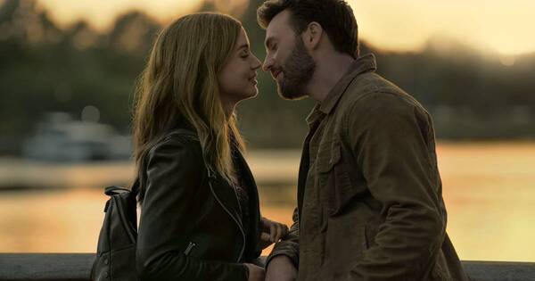 La Nación / Ana de Armas y Chris Evans, romance a pura acción en “Ghosteado”