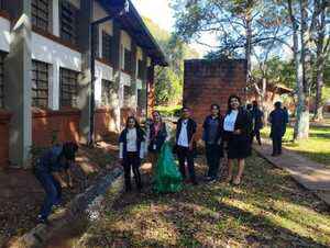 Encarnación se une para combatir el dengue y chikungunya en sus instituciones educativas.