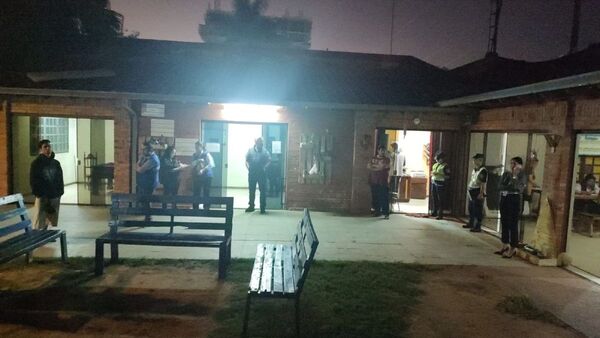 Fiscalía allana clínica clandestina y rescata a 18 personas