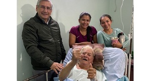 Realizan con éxito una neurocirugía a un abuelito de 95 años - Noticiero Paraguay
