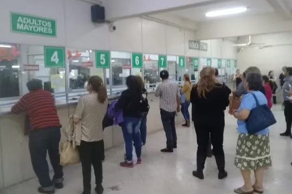 Denuncian falta de medicamentos básicos en farmacia de IPS