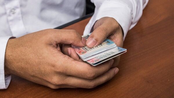 Retener cédulas, vender alcohol y otros delitos en el marco de las elecciones