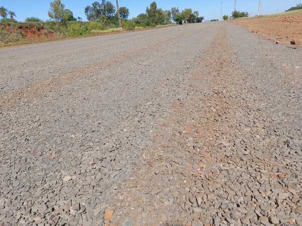 Avanza a paso firme la obra de asfalto hasta Campichuelo Puerto