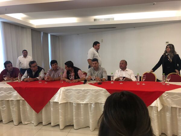Diario HOY | Peña: “Somos demócratas, queremos responder preguntas de todos los periodistas”