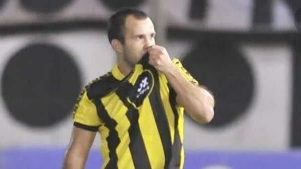 ¡Iván González Ferreira vuelve al fútbol profesional gracias al "pajarito azul"!