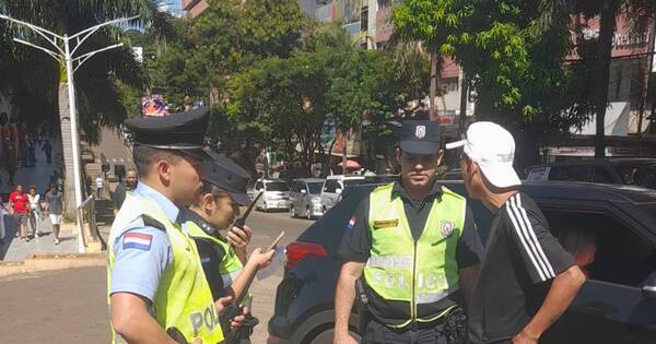La Nación / Aseguran que control policial CDE Seguro redujo actos delictivos en el centro