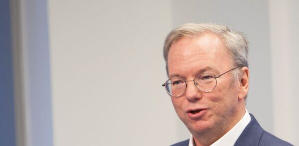 Eric Schmidt: "La inteligencia artificial es un nuevo amanecer tecnológico" - Revista PLUS