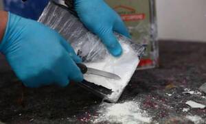 Quería vender casi 2 kilos de cocaína: Lo detuvieron