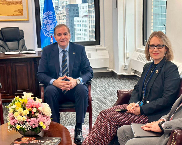 Canciller se reunió con la directora de Empleo y Protección Social de la OIT - .::Agencia IP::.