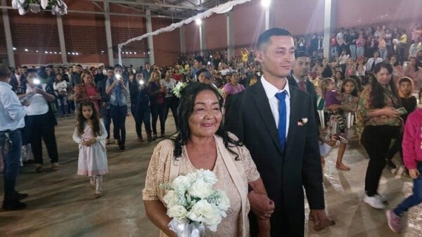 Boda del año: Rufina y Juan dieron el "sí, acepto" ante una multitud - Radio Imperio