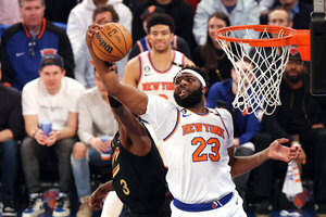 Versus / Los Knicks asfixian a Cavaliers y los Nuggets se colocan a un triunfo del pase