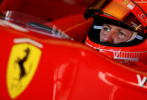 Versus / Destituida la redactora jefe de una revista alemana por falsa entrevista a Schumacher