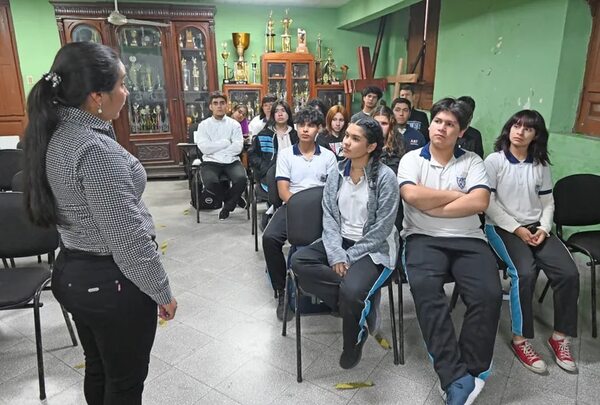 Colegio Asunción Escalada: piden no cerrar el bachillerato químico industrial - Nacionales - ABC Color