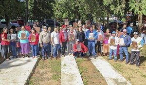 Indert inauguró agencia en Yaguareté Forest y entregó títulos a familias de San Pedro - .::Agencia IP::.