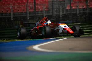 Flojo inicio de Joshua Duerksen en su 3º temporada en la Fórmula Regional Europea