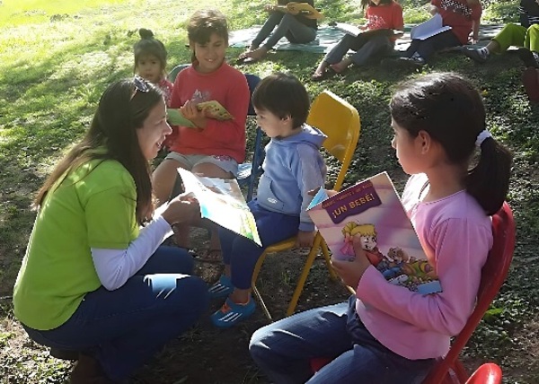 Diario HOY | "Lecturas Animadas" para niñas y niños en la Manzana de la Rivera