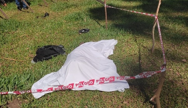 Fiscalía investiga presunto doble homicidio en Raúl A. Oviedo