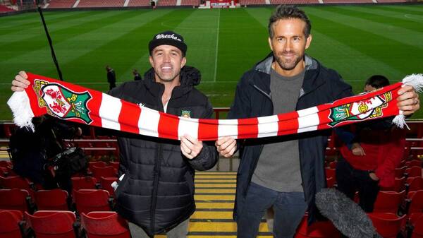[VIDEO] Inglaterra: Las estrellas del cine que compraron un club y ahora son campeones