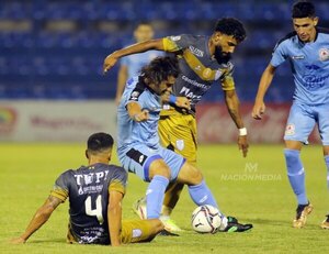 Versus / A pesar de los golazos, Resistencia y Ameliano no se sacaron ventajas en Villa Elisa