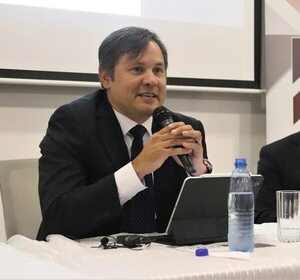 Colorados no están muy seguros de la candidatura de Peña, dice Acha - Política - ABC Color