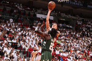 Versus / Miami Heat aprovecha ausencia de Antetokounmpo y doblega a los Bucks en la Conferencia Este