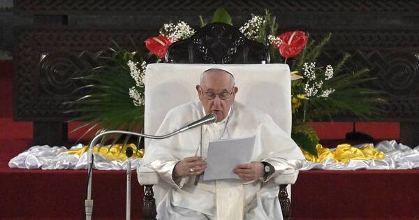 La Nación / El Papa pide no olvidar a los ucranianos antes de su viaje a Hungría