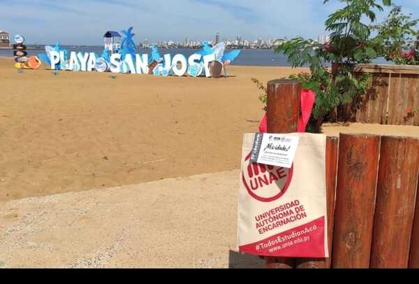 Celebran el Día del Libro en Encarnación con obsequios para leer | Locales | 5Días