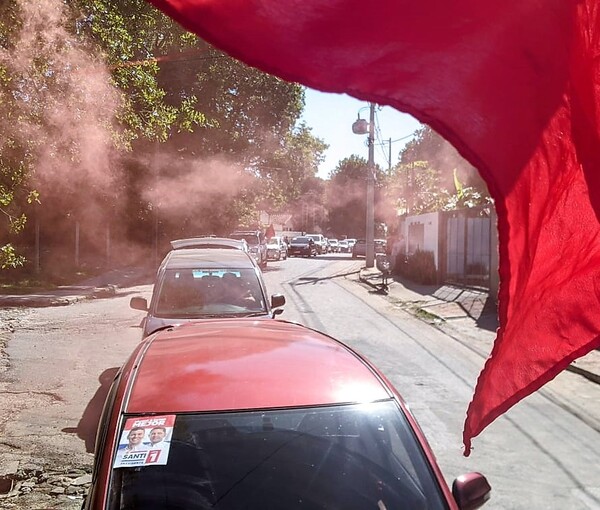 Vecinos unidos le dicen “¡NO!” al globalismo efrainista y salen a demostrar la fuerza republicana que “arrasará en los comicios" – La Mira Digital